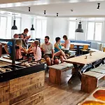 Oberstdorf Hostel بيت شباب *