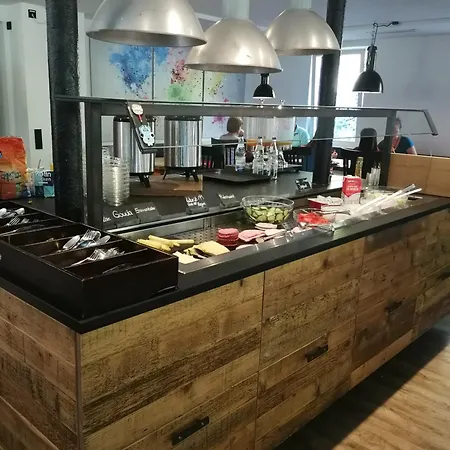 Oberstdorf Hostel * اوبرستدورف